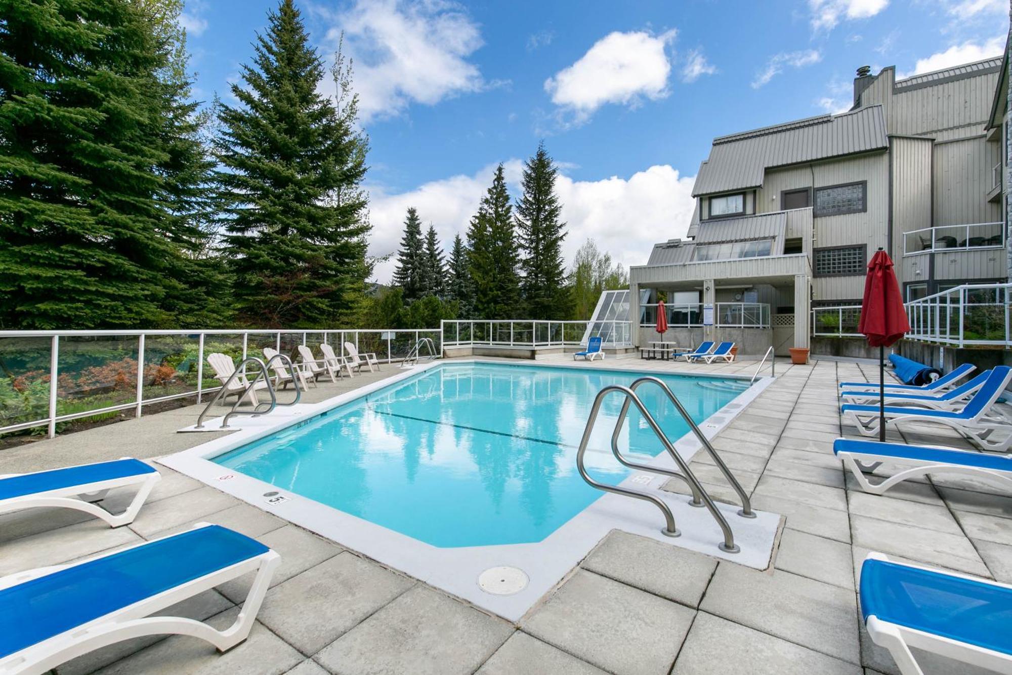 2br + Loft Mtn View Near Gondola Pool & Ht Whistler