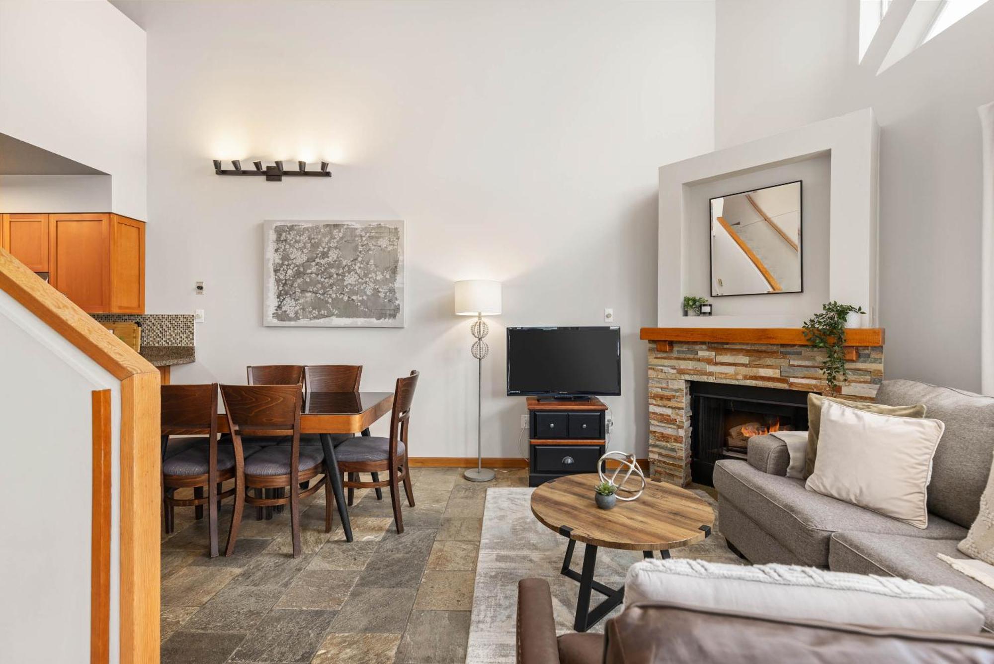 2br + Loft Mtn View Near Gondola Pool & Ht Apartment